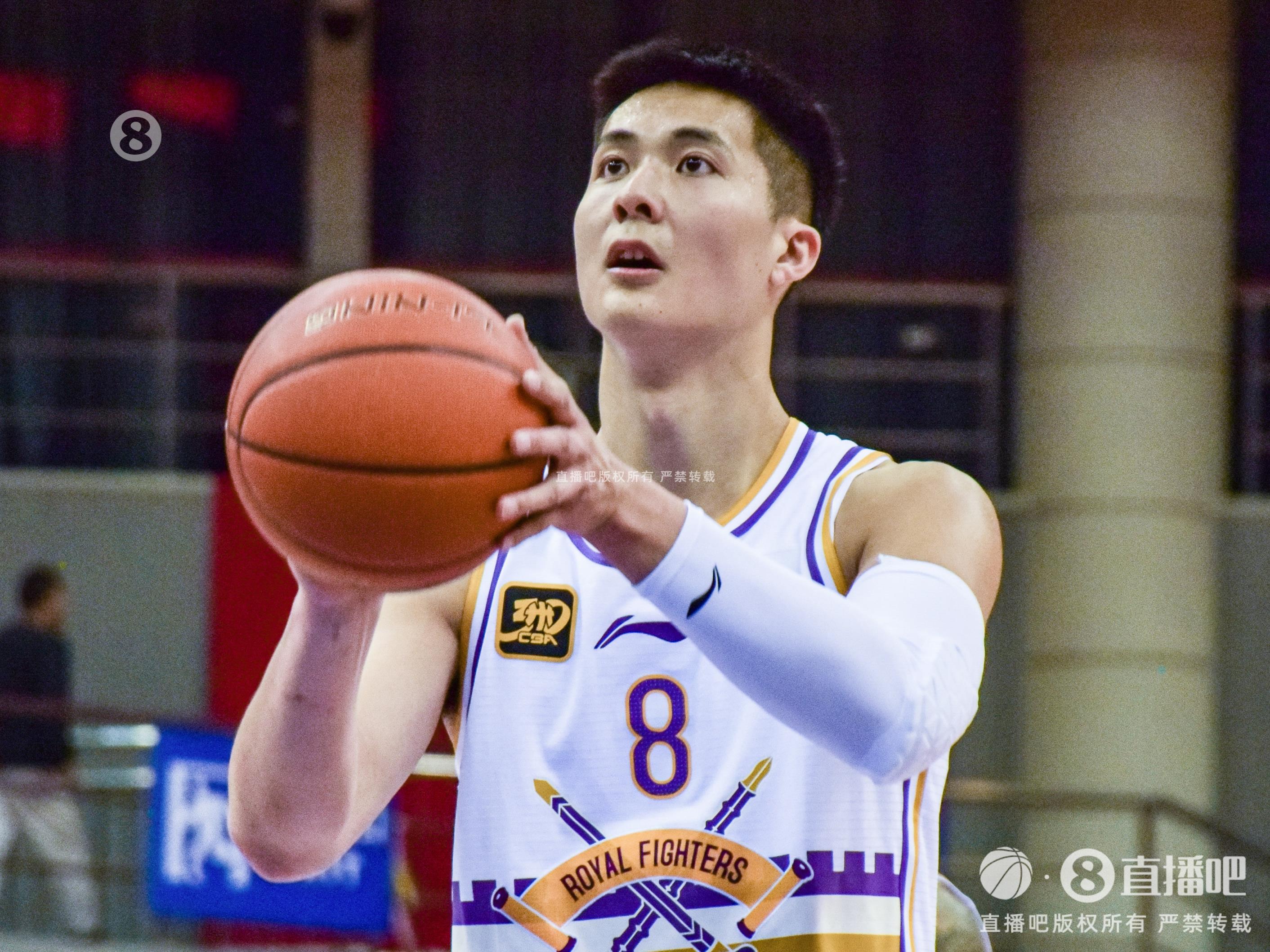 拼盡全力！朱松瑋11中9拿到22分4板6助 三分6中4